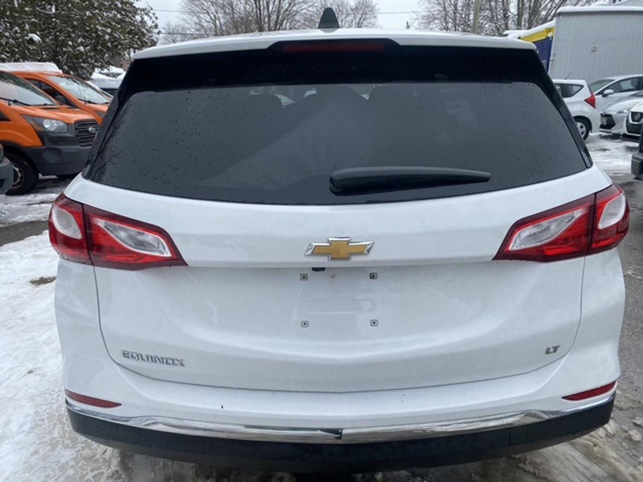 2020 Chevrolet Equinox LT FWD 4dr Photo3