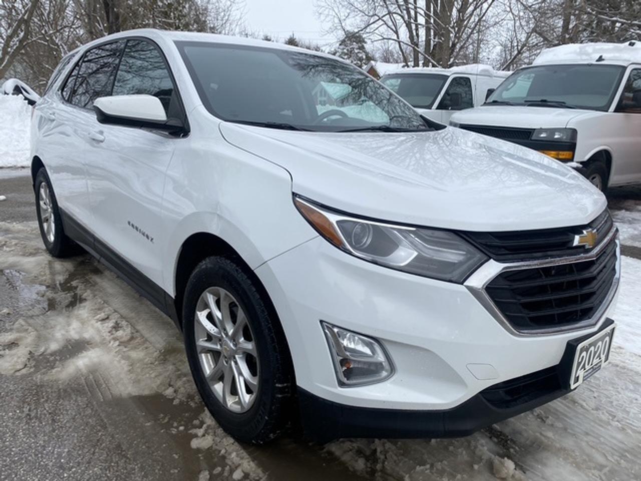2020 Chevrolet Equinox LT FWD 4dr Photo