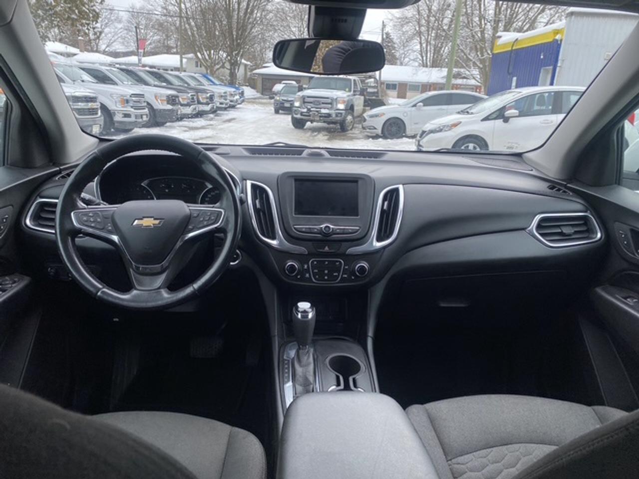 2020 Chevrolet Equinox LT FWD 4dr Photo