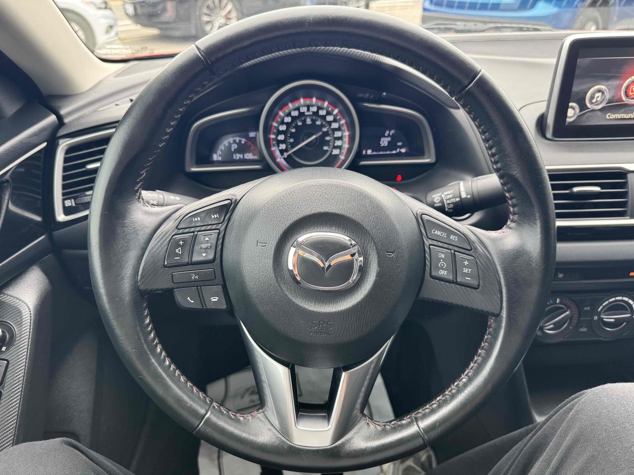 2015 Mazda MAZDA3 i Touring Photo