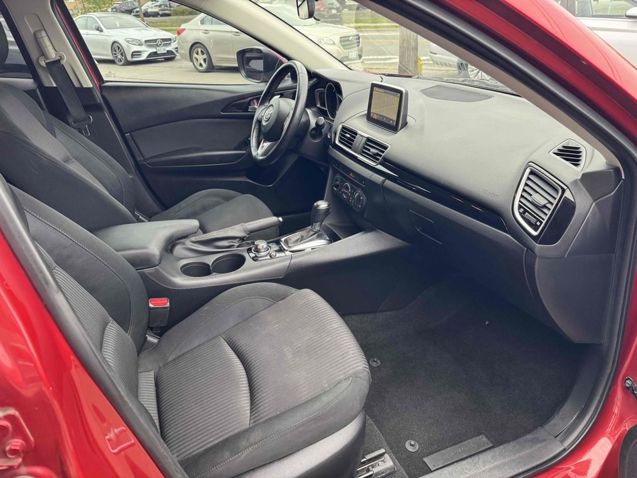 2015 Mazda MAZDA3 i Touring Photo