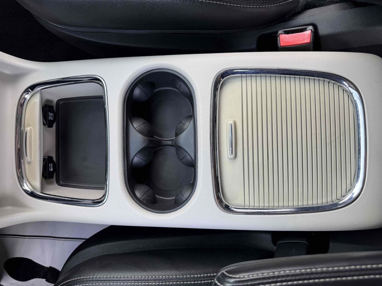 2017 Dodge Grand Caravan Crew Photo