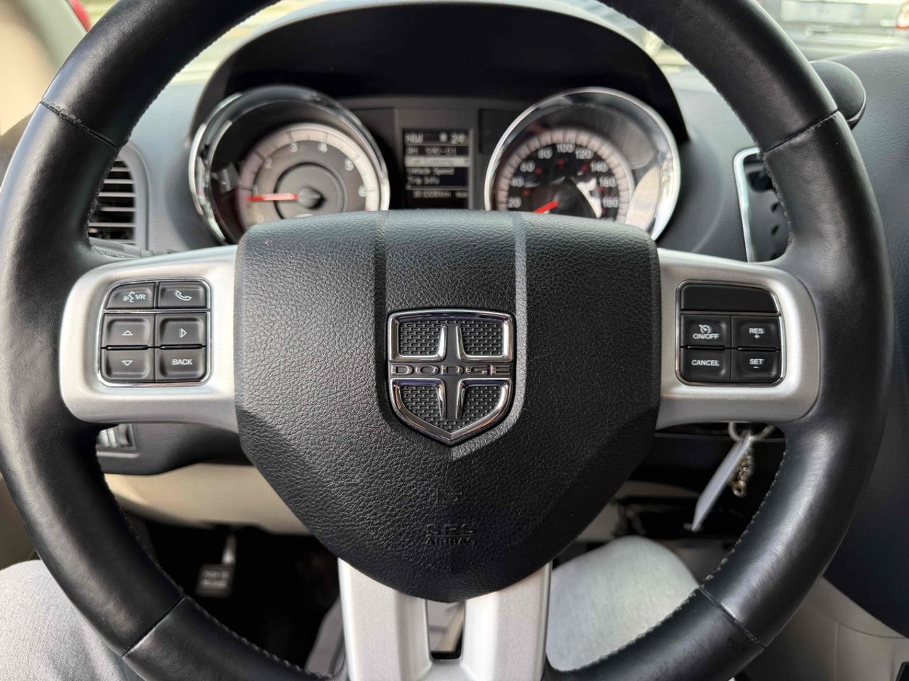 2017 Dodge Grand Caravan Crew Photo