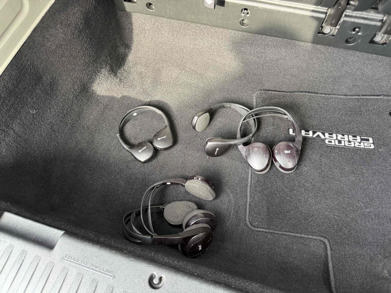 2017 Dodge Grand Caravan Crew Photo