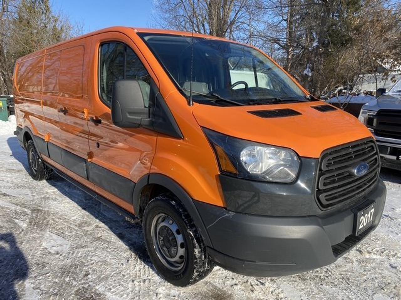 2017 Ford Transit VAN T-150 148" LOW RF 86 Photo2