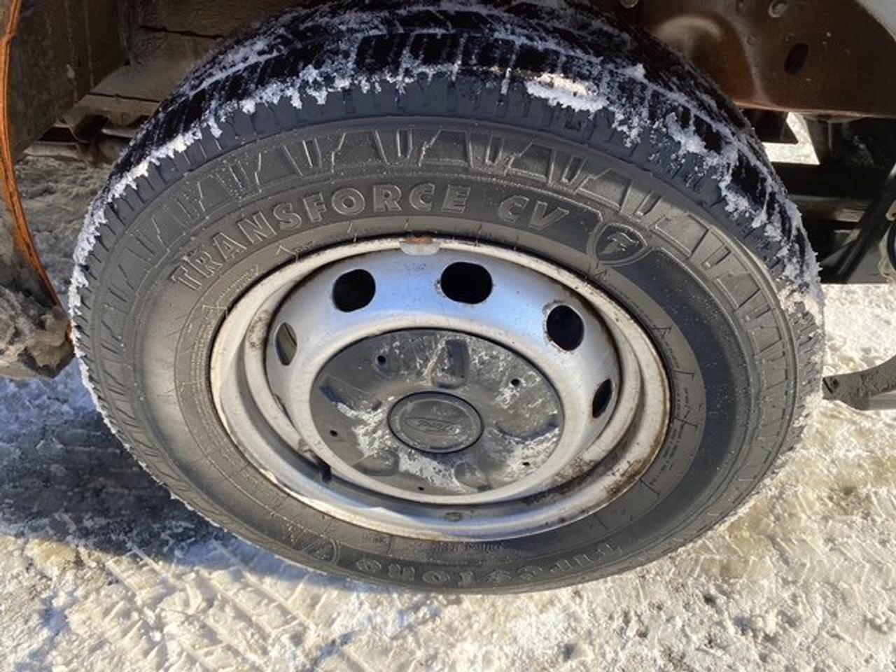 2017 Ford Transit VAN T-150 148" LOW RF 86 Photo