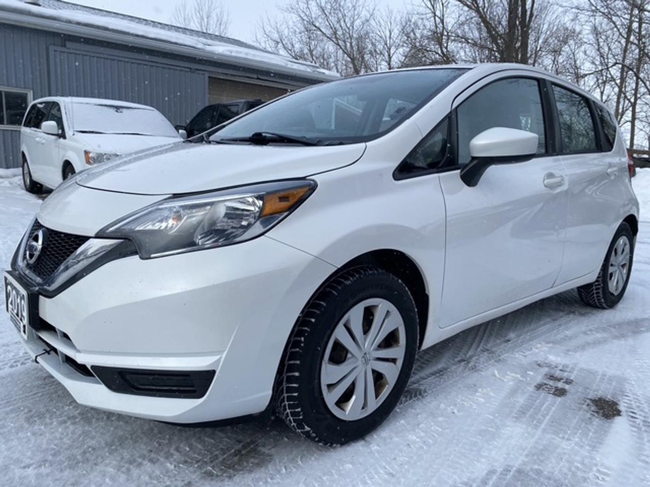2019 Nissan Versa S CVT Photo