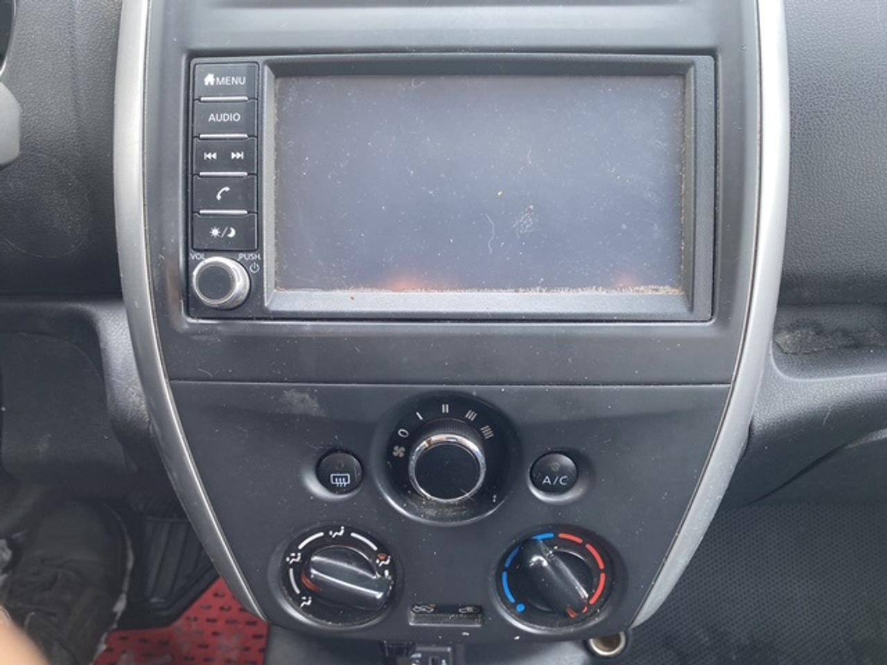 2019 Nissan Versa S CVT Photo