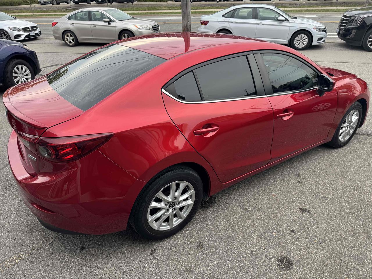 2015 Mazda MAZDA3 i Touring Photo