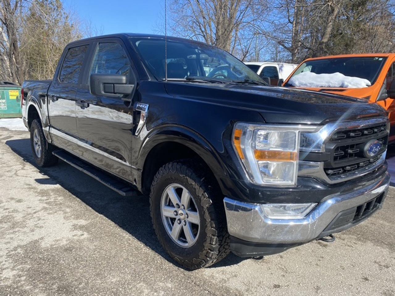 2021 Ford F-150 XLT CREW CAB SHORT B 4WD SUPERCREW Photo2