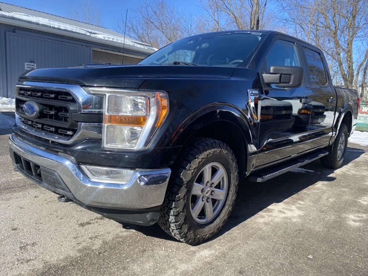2021 Ford F-150 XLT CREW CAB SHORT B 4WD SUPERCREW Photo
