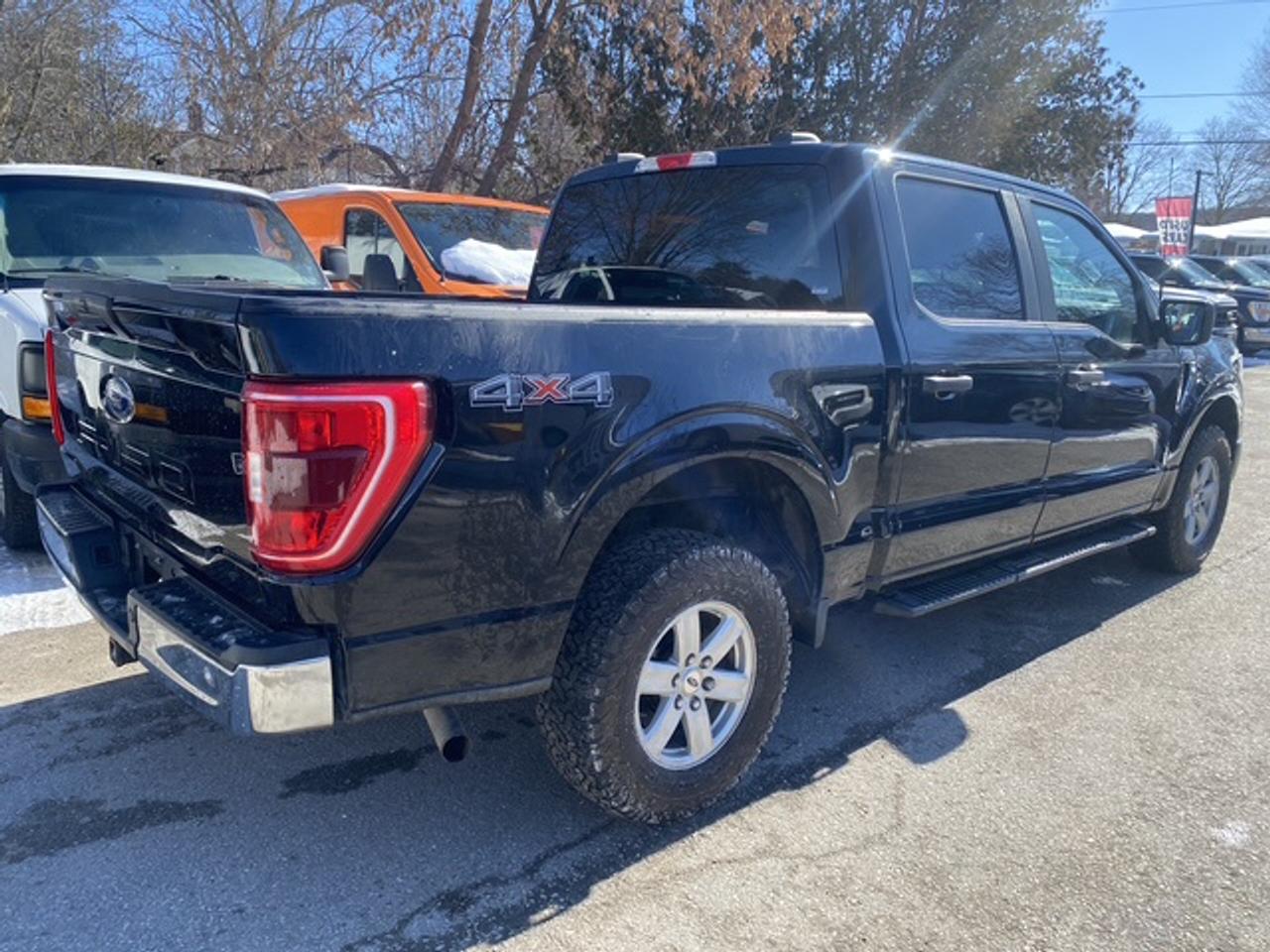 2021 Ford F-150 XLT CREW CAB SHORT B 4WD SUPERCREW Photo