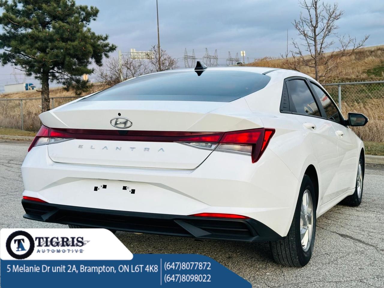 2021 Hyundai Elantra  Photo3