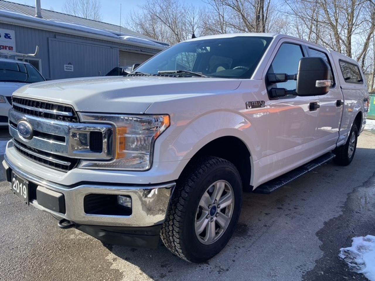2019 Ford F-150 XLT CREW CAB STD BED 4WD SUPERCREW Photo
