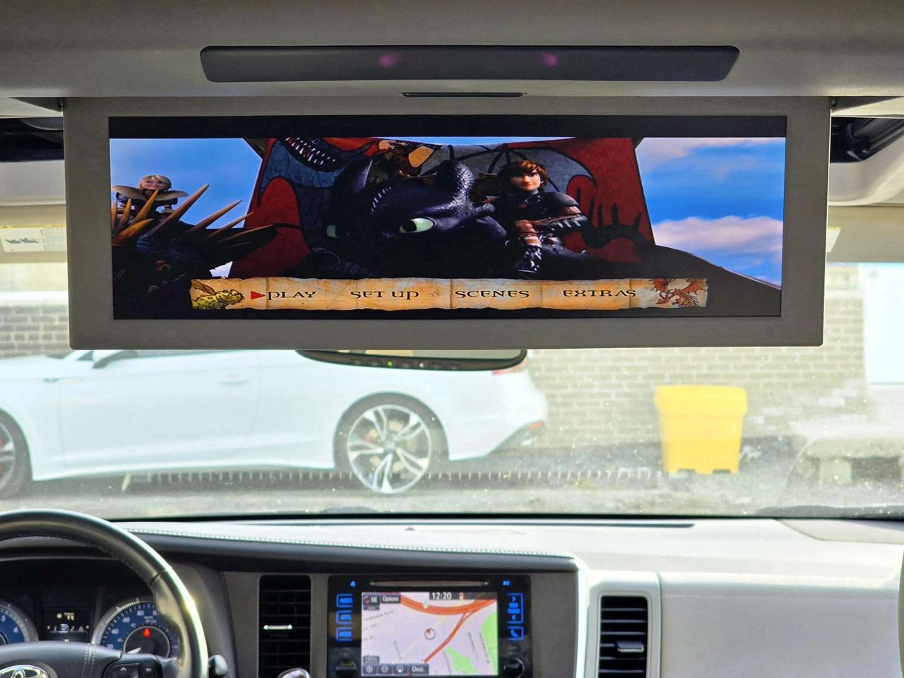 2017 Toyota Sienna Limited | No Accidents! Photo