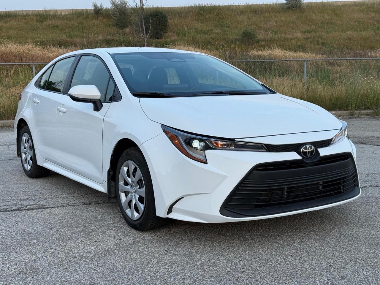 2025 Toyota Corolla LE Photo