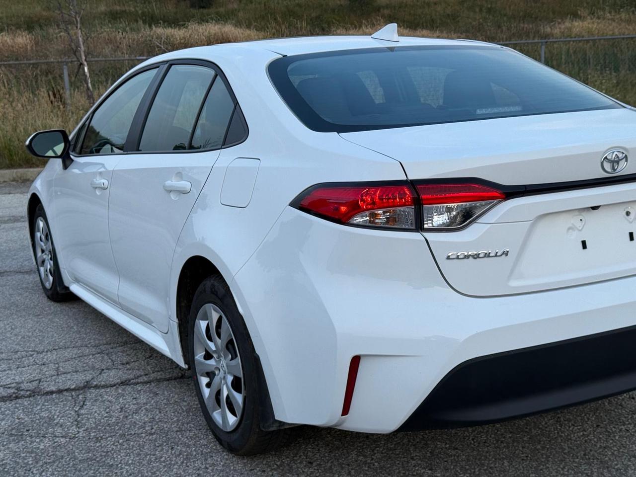 2025 Toyota Corolla LE Photo