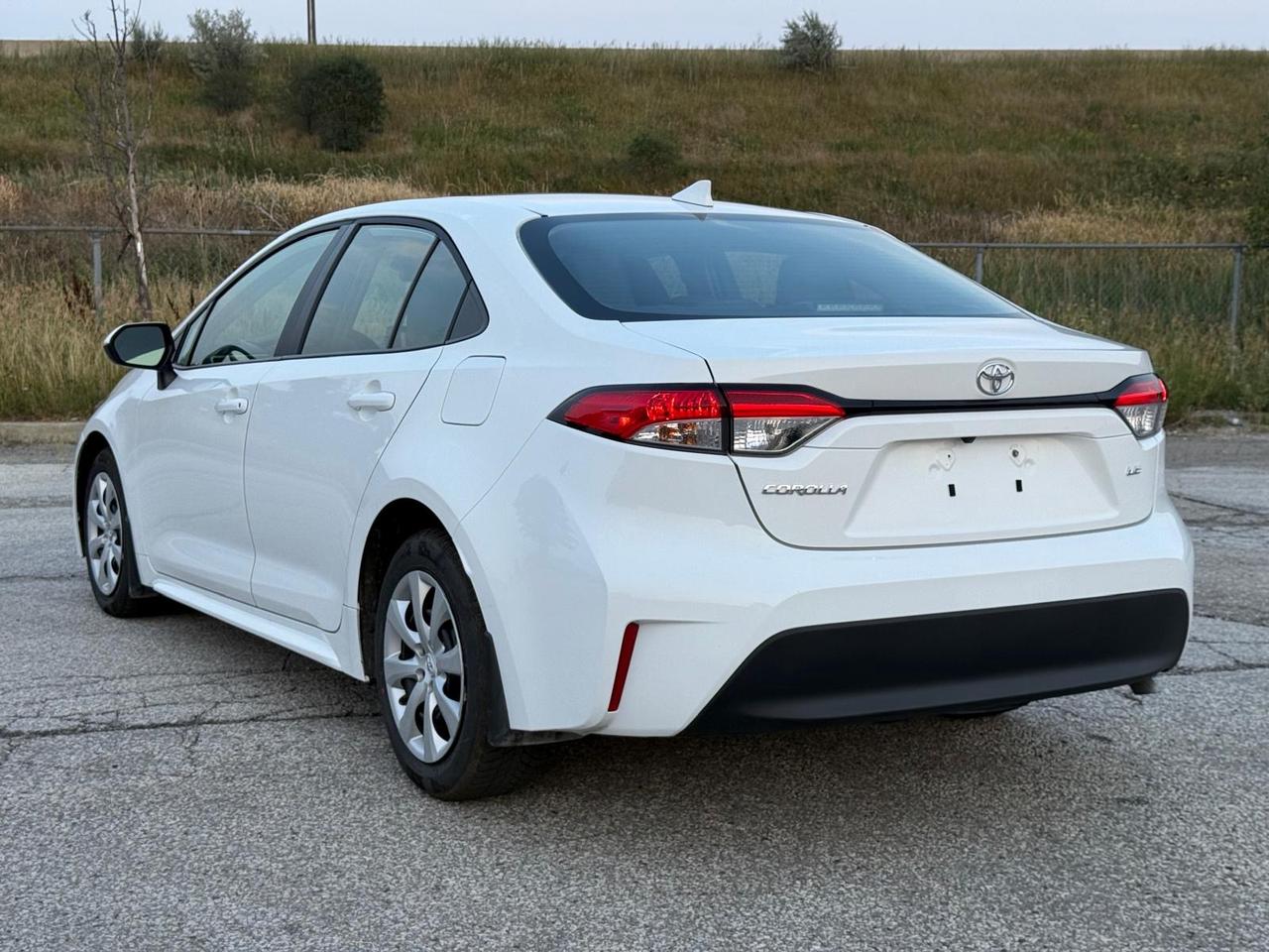 2025 Toyota Corolla LE Photo
