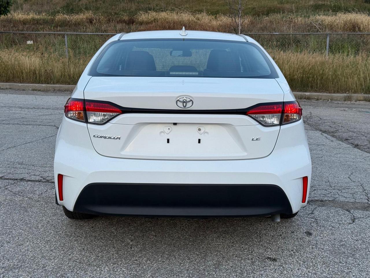 2025 Toyota Corolla LE Photo