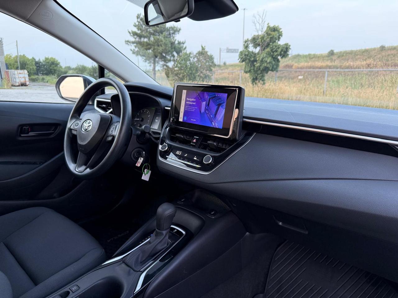 2025 Toyota Corolla LE Photo