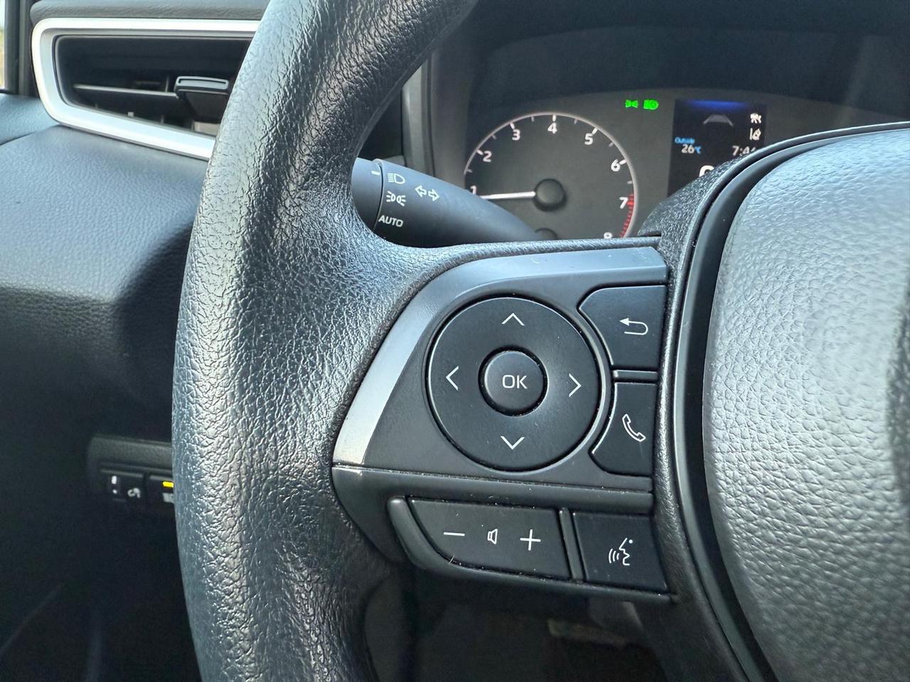 2025 Toyota Corolla LE Photo