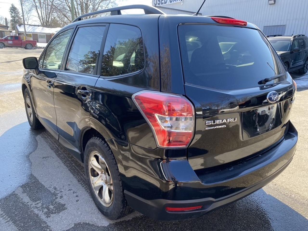 2014 Subaru Forester Premium AWD Photo3