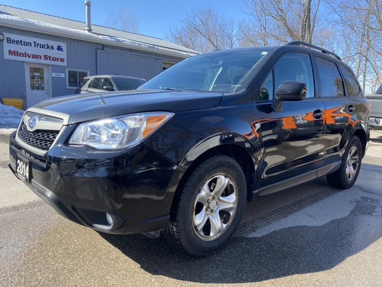 2014 Subaru Forester Premium AWD Photo