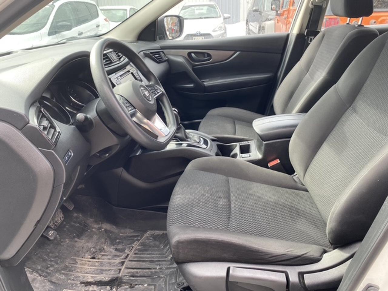 2020 Nissan Qashqai S FWD CVT Photo