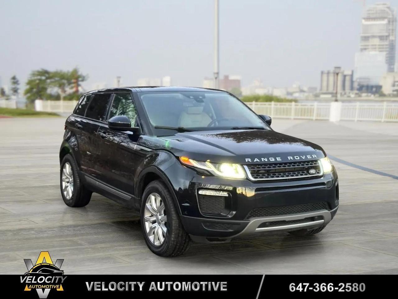 2019 Land Rover Range Rover Evoque SE Photo