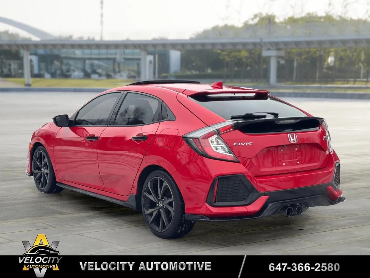 2018 Honda Civic Sport Touring Hatchback | No Accidents! Photo2