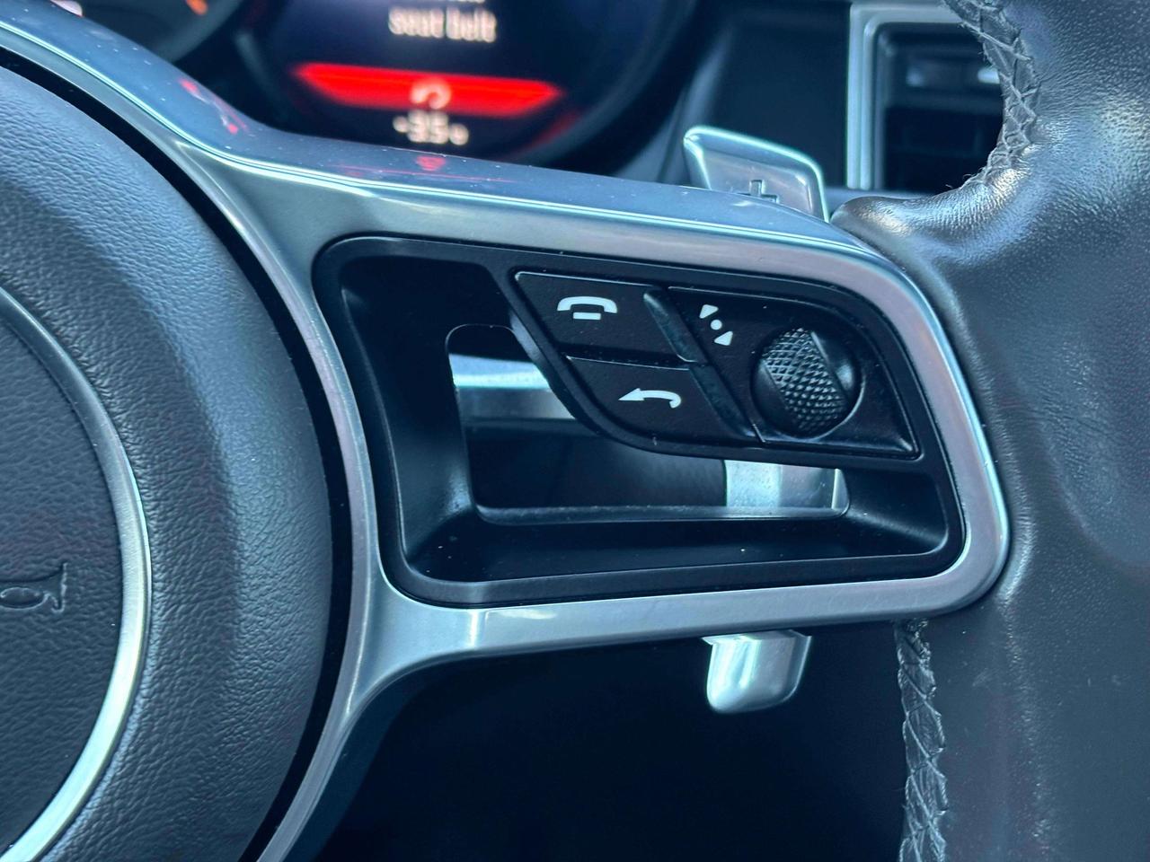 2017 Porsche Macan | No Accidents! Photo