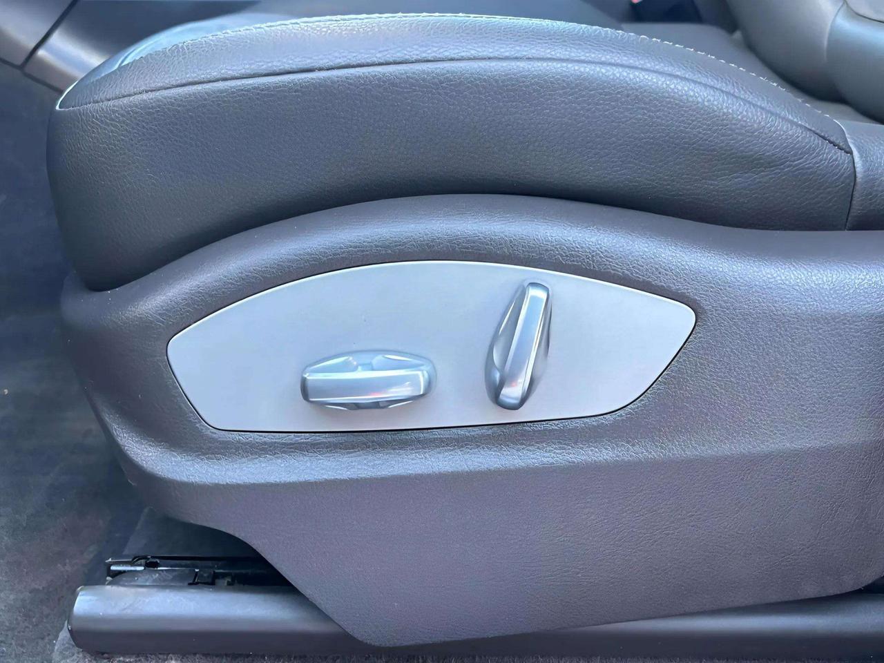 2017 Porsche Macan | No Accidents! Photo