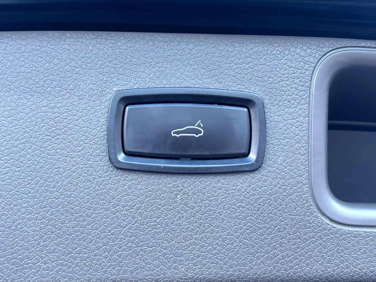 2017 Porsche Macan | No Accidents! Photo