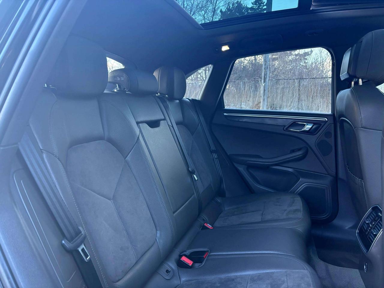 2017 Porsche Macan | No Accidents! Photo