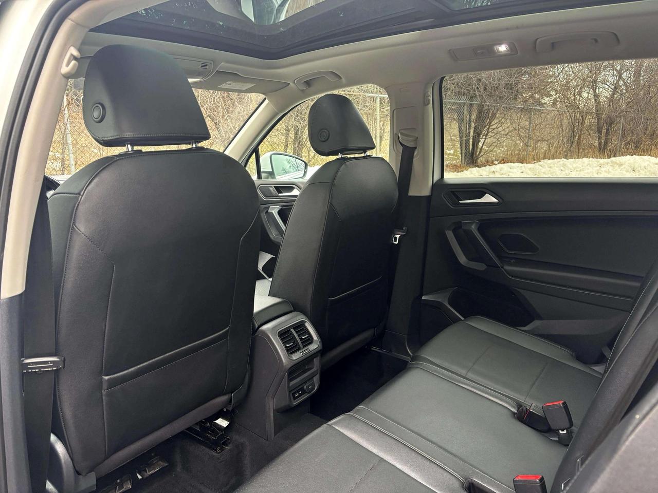2019 Volkswagen Tiguan Comfortline 7-Passenger | No Accidents! Photo