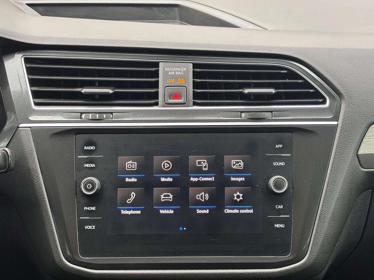 2019 Volkswagen Tiguan Comfortline 7-Passenger | No Accidents! Photo