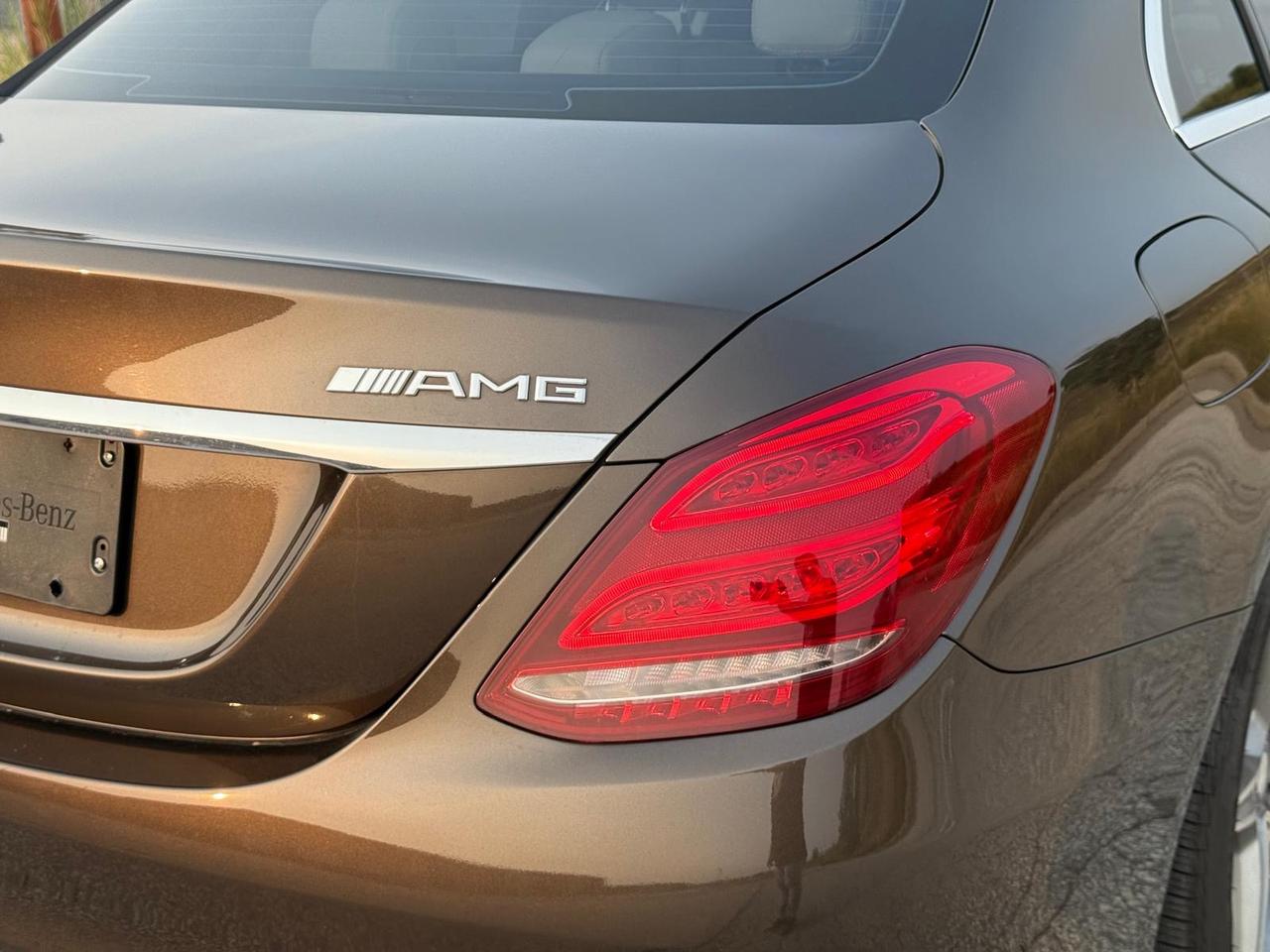 2015 Mercedes-Benz C-Class C300 AMG PACKAGE Photo