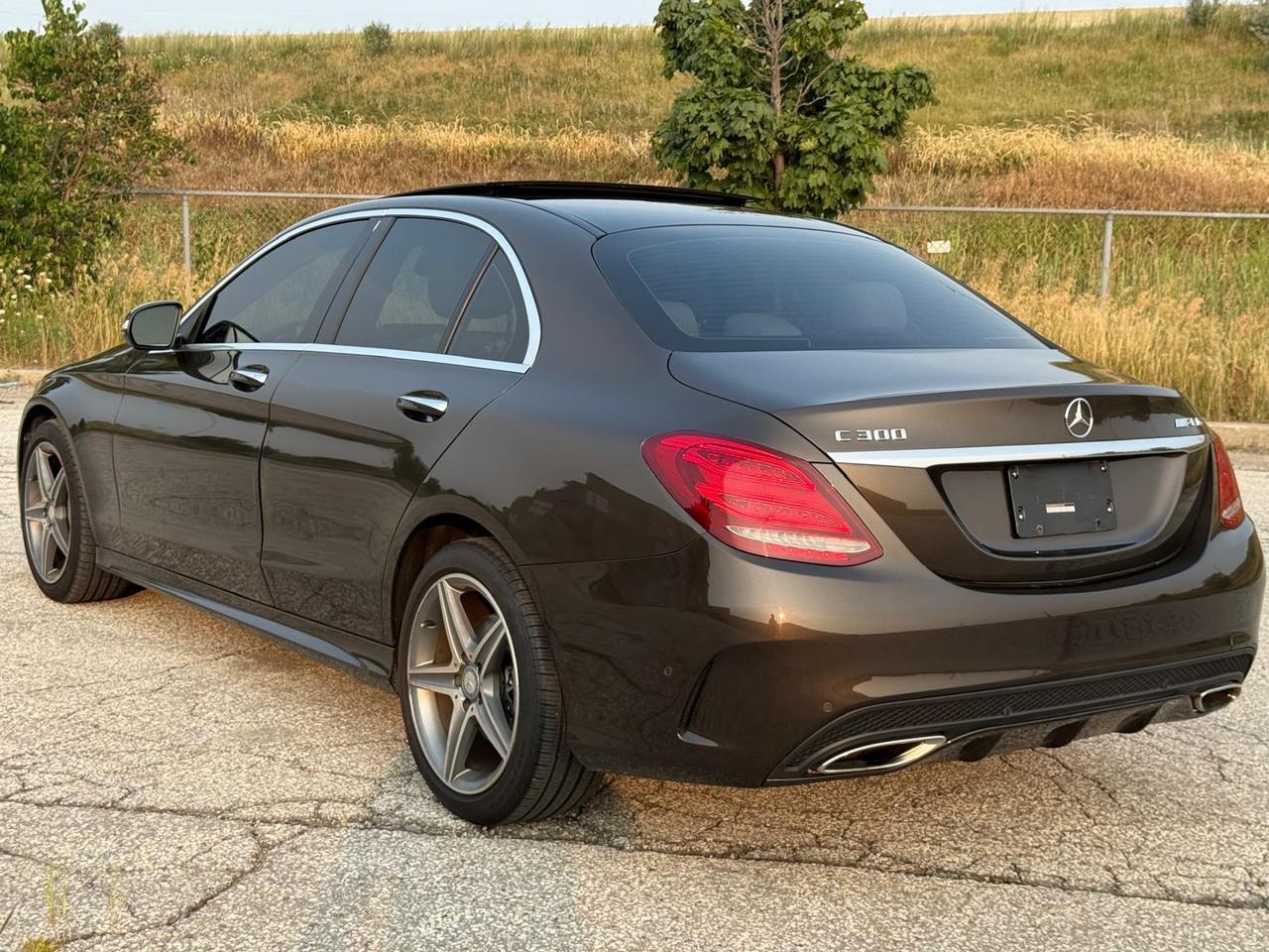 2015 Mercedes-Benz C-Class C300 AMG PACKAGE Photo