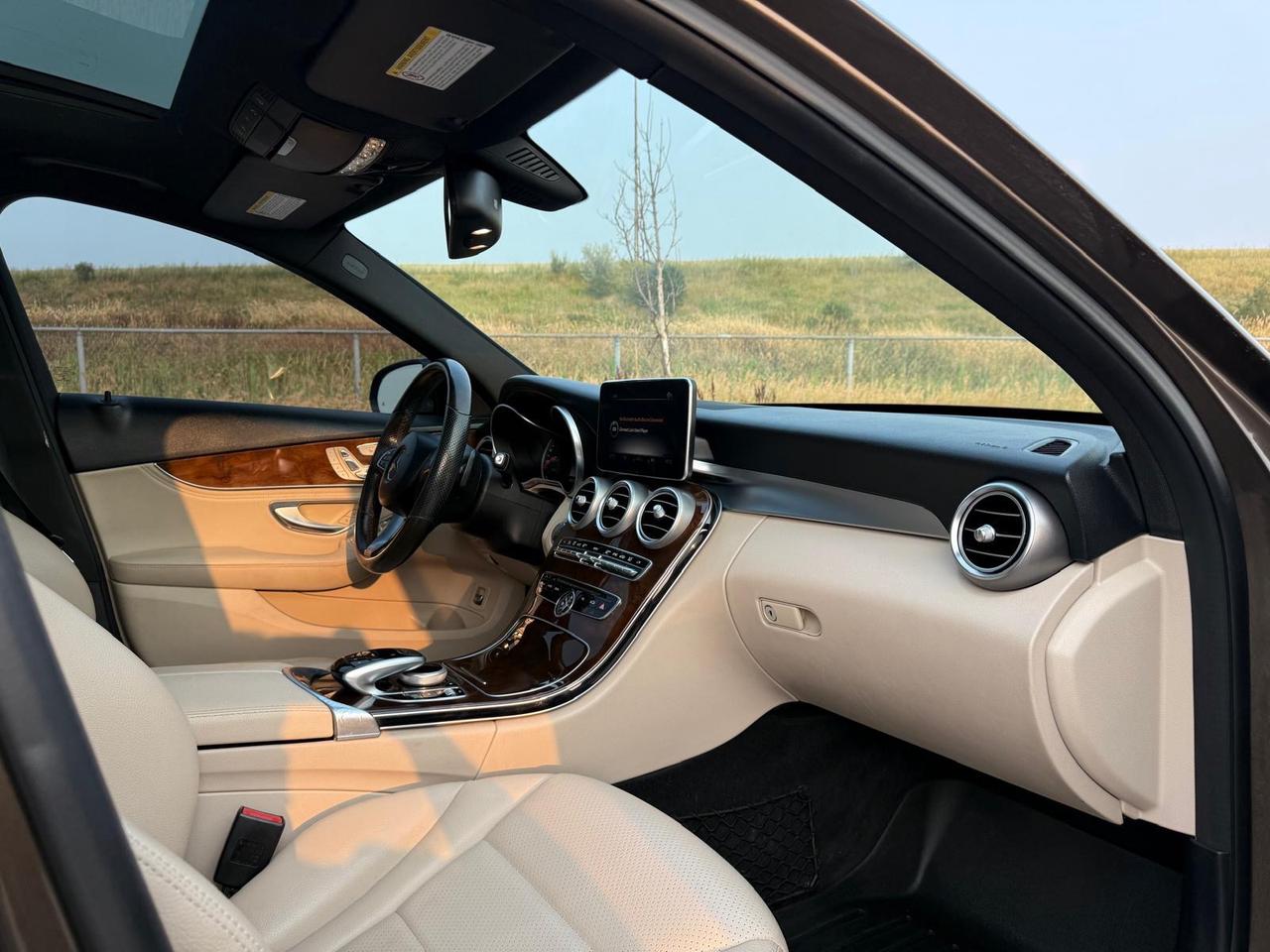 2015 Mercedes-Benz C-Class C300 AMG PACKAGE Photo