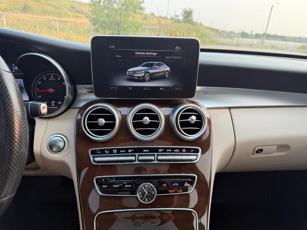 2015 Mercedes-Benz C-Class C300 AMG PACKAGE Photo