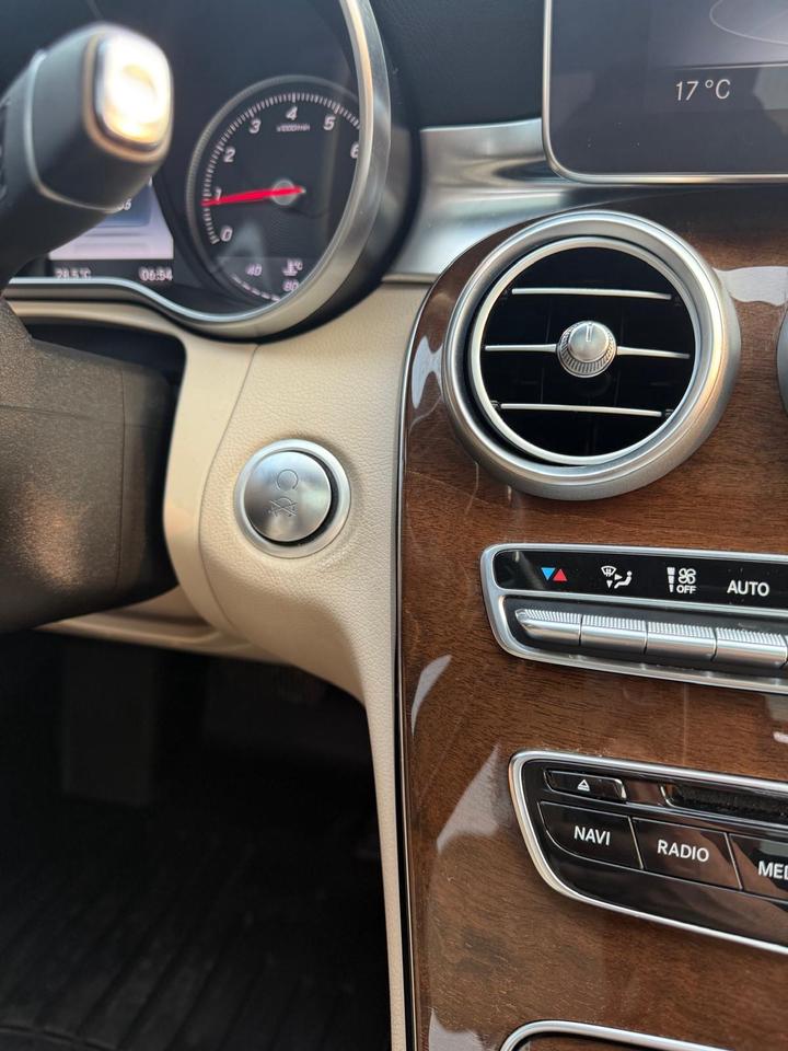 2015 Mercedes-Benz C-Class C300 AMG PACKAGE Photo