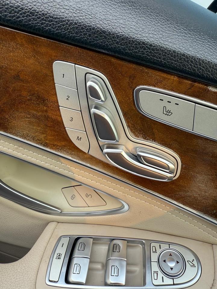 2015 Mercedes-Benz C-Class C300 AMG PACKAGE Photo