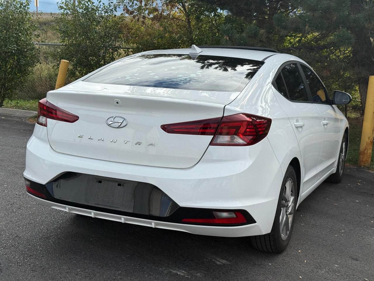 2019 Hyundai Elantra Preferred Sun/Tech Photo