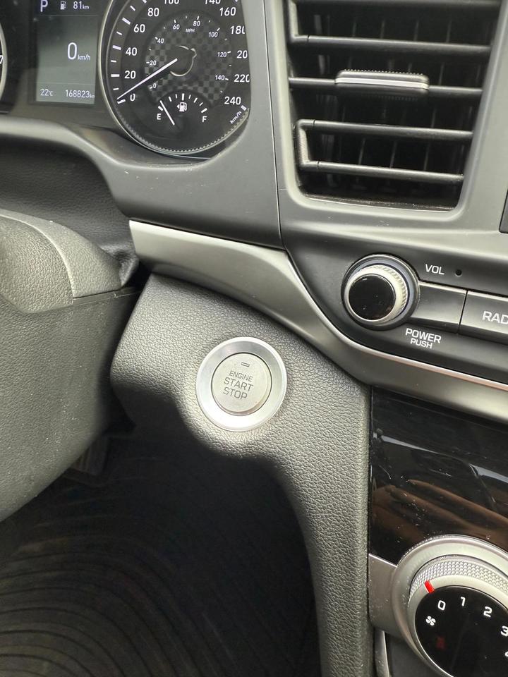 2019 Hyundai Elantra Preferred Sun/Tech Photo