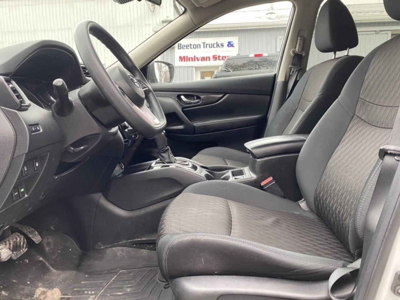 2019 Nissan Rogue Sv FWD Photo