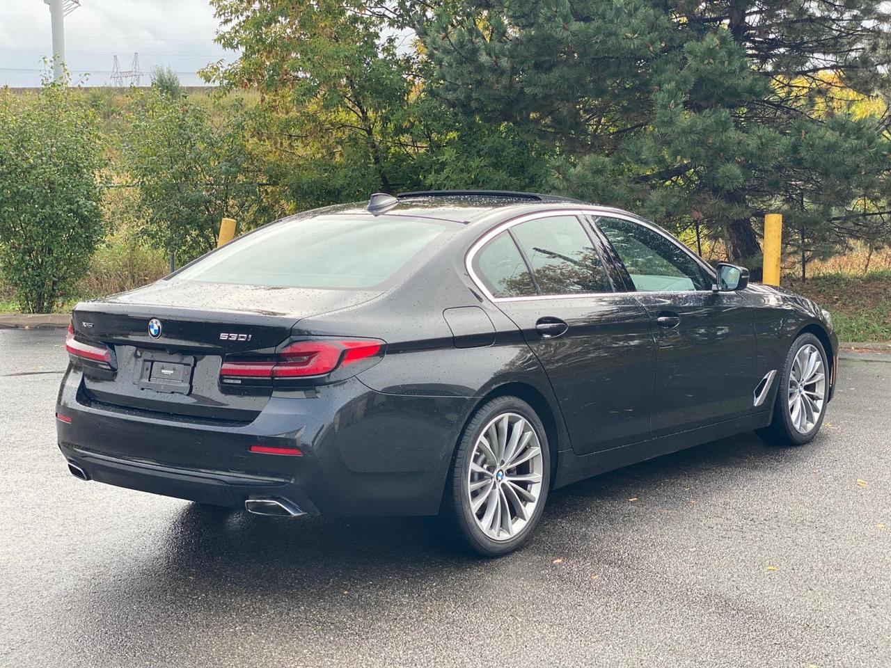 2022 BMW 5-Series 530i xDrive CarPlay Photo