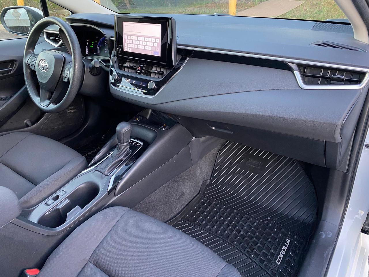 2023 Toyota Corolla LE Hybrid Photo