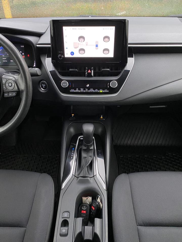 2023 Toyota Corolla LE Hybrid Photo