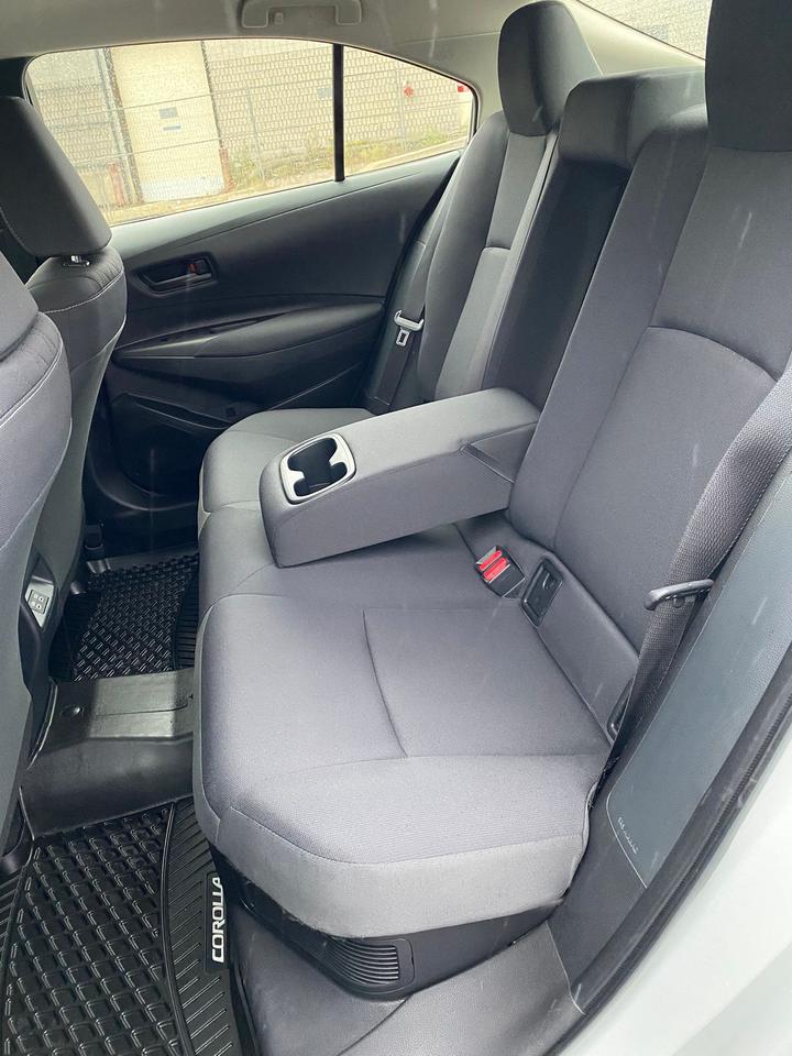 2023 Toyota Corolla LE Hybrid Photo