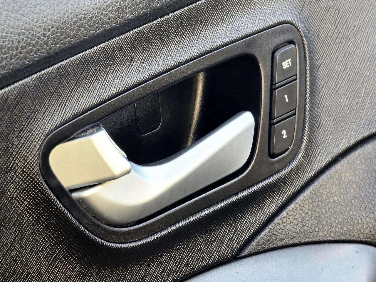 2017 Hyundai Santa Fe Sport AWD 2.0T Ultimate Photo